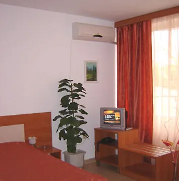 Hotel Polyusi 3*